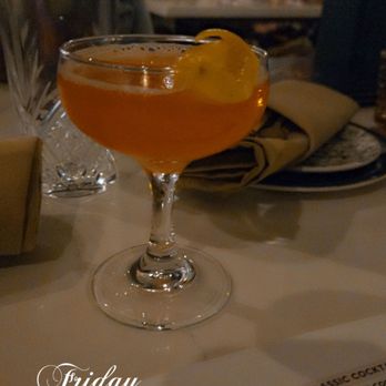 Blanc Champagne Bar - Gin drink - Champagne Bars Near Me - Kansas City, Missouri