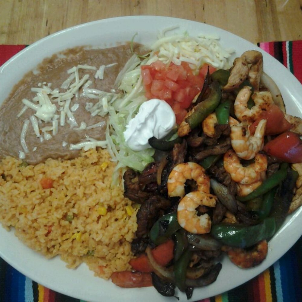 El Mariachi - Fajita Combo/ chicken.steak n shrimp.... pollo.asada y camarones - Mexican Near Me - Columbus Junction, Iowa El Mariachi - Fajita Combo/ chicken.steak n shrimp.... pollo.asada y camarones - Mexican Near Me - Columbus Junction, Iowa