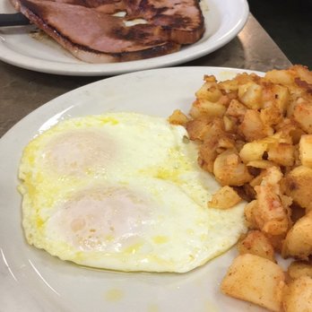 Flight 126 Cafe - Cafes Near Me - Santa Paula, California Flight 126 Cafe - Cafes Near Me - Santa Paula, California