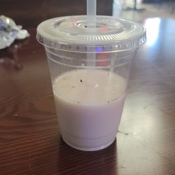 Mis Reinas - Horchata drink
