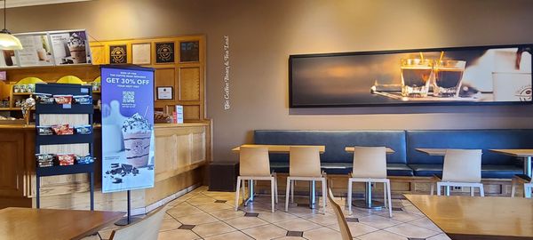 The Coffee Bean & Tea Leaf by null