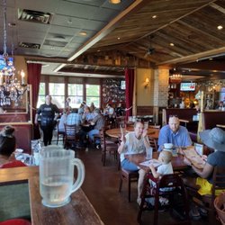 Clive's Roadhouse - Dining room.