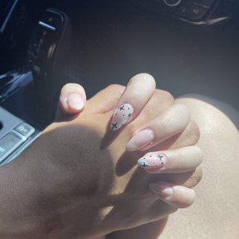 L Beauty  - Gel Manicure (I asked for Gel Builder) w/ Nail Art (By Nina) - Nail Salons Near Me - Pasadena, California