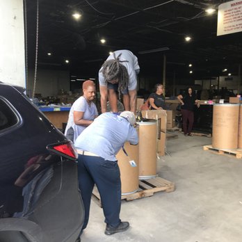 Laparkan Express - Staff was very helpful, they made sure the barrel was sealed. - Shipping Centers Near Me - Miami, Florida