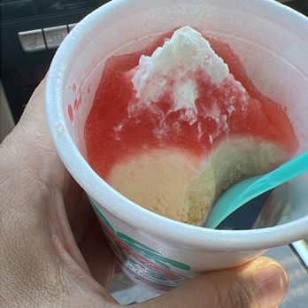 Bahama Buck's - Corpus Christi - Tiger blood with a scoop of vanilla ice cream - Shaved Ice Near Me - Corpus Christi, Texas