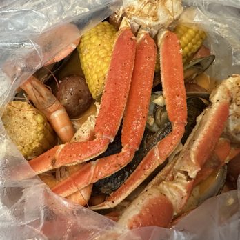 Boil Bay - Seafood Near Me - Virginia Beach, Virginia