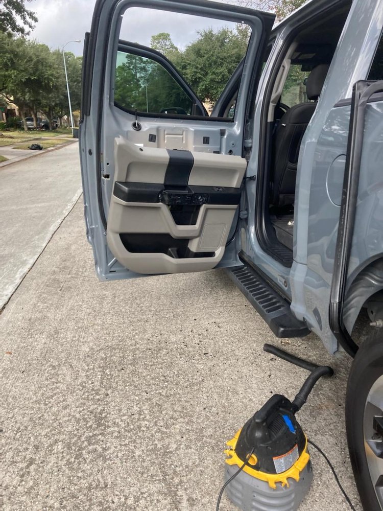 XPRESS WINDSHIELD REPAIR & REPLACEMENT 2646 S Bypass 35, Alvin, Texas