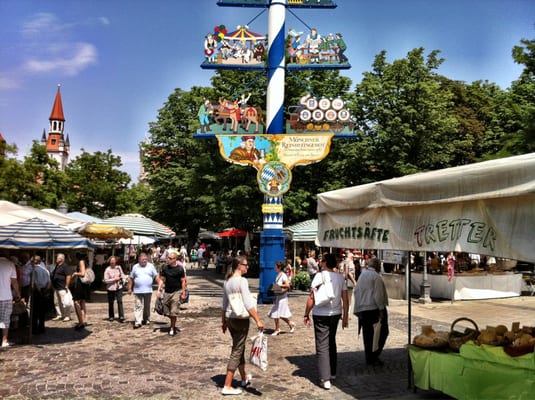 Viktualienmarkt by null