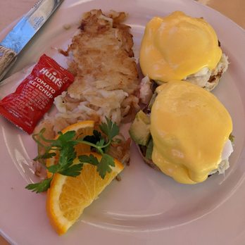 Salt & Pepper - Crab benedict - American Near Me - Tiburon, California Salt & Pepper - Crab benedict - American Near Me - Tiburon, California