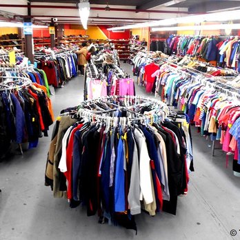 Le Point Value - Le Point Value. thrift store. clothing. (Brooklyn, New York) Dr. Takeshi Yamada and Seara (Coney Island sea rabbit) - Thrift Stores Near Me - Bushwick, New York