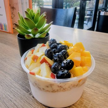 The Blend Smoothies - Coconut base, apples, blueberries, mango with vanilla granola and sweet cream. Great for gluten free and low histamine diet - Juice Bars & Smoothies Near Me - Winchester, California