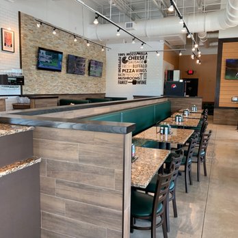 IL Primo Pizza & Wings - Newest Pepsi machine, TVs and plenty of seating! - Pizza Near Me - North Port, Florida