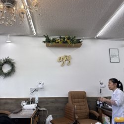 Pacific Nails & Spa - Enjoy