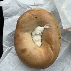 Dunkin' - Plain bagel with veggie cream cheese