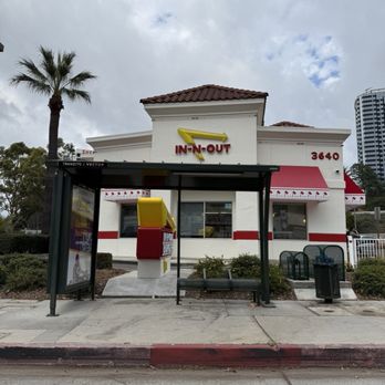 In-N-Out Burger - Fast Food Near Me - Los Angeles, California