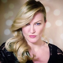 Moda Rey Salon - Color and cut  By Johnny