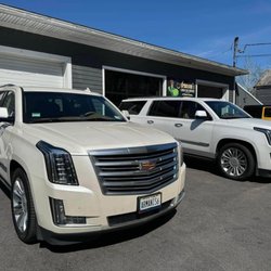 Armani's Limo Car Service & Mobile Detailing