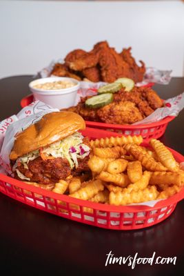 Ricky's Hot Chicken by null