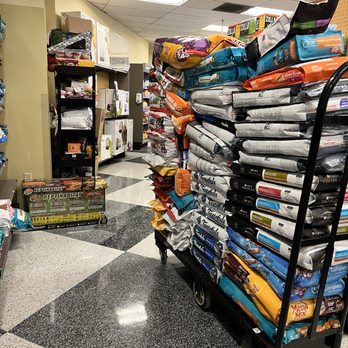Petco - Pet Stores Near Me - Tigard, Oregon