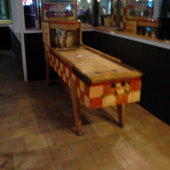 Island Bowl - Photo by Carlucho - Bowling Near Me - Wildwood, New Jersey