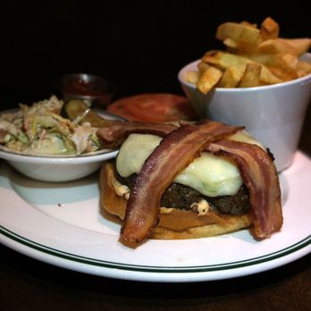 Smith & Wollensky - Wellesley - Dry aged burger - Steakhouses Near Me - Wellesley, Massachusetts