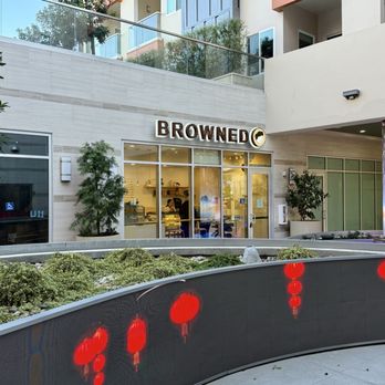 Browned - Storefront in a condo complex's courtyard - Coffee & Tea Near Me - San Gabriel, California Browned - Storefront in a condo complex's courtyard - Coffee & Tea Near Me - San Gabriel, California