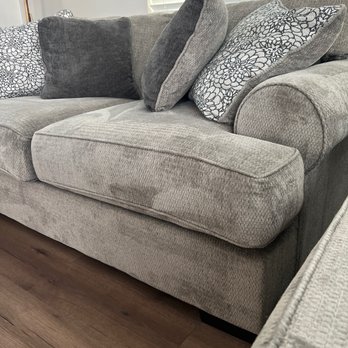 Cris Upholstery - Foam seat broken - Furniture Reupholstery Near Me - Yucaipa, California Cris Upholstery - Foam seat broken - Furniture Reupholstery Near Me - Yucaipa, California