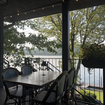 Beehive Augusta Tavern - Outdoor patio - American Near Me - Augusta, Kentucky Beehive Augusta Tavern - Outdoor patio - American Near Me - Augusta, Kentucky