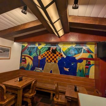 Timberline Lodge - Blue Ox Bar - Ski Resorts Near Me - Government Camp, Oregon Timberline Lodge - Blue Ox Bar - Ski Resorts Near Me - Government Camp, Oregon