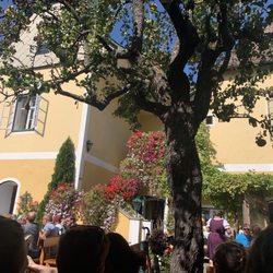 Graf - View of the house from the patio