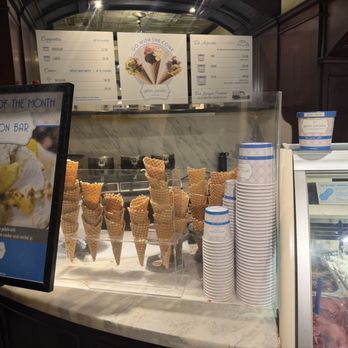 Gelato Paradiso - Ice Cream & Frozen Yogurt Near Me - Laguna Beach, California