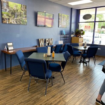Woo Pig Mooie BBQ - Dining room - Barbeque Near Me - Centerton, Arkansas