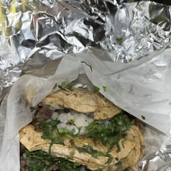 Tacos El Cuñado - Steak tacos