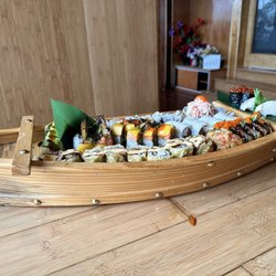 Fuji Sushi - Variety of sushi