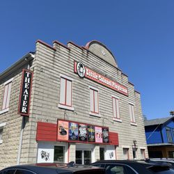 Little Colonel Playhouse