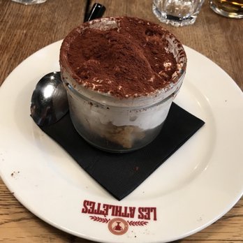 Les Athlètes - Tiramisu - French Near Me - Paris, 75
