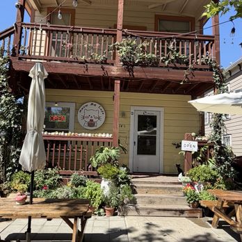 Meow Me Cafe - Bakeries Near Me - Sacramento, California Meow Me Cafe - Bakeries Near Me - Sacramento, California