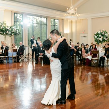 Emily Jordan Events - We could not have asked for a better wedding planner than Emily Jordan Events. Photo by Leigh Wolfe Photography. - Wedding Planning Near Me Emily Jordan Events - We could not have asked for a better wedding planner than Emily Jordan Events. Photo by Leigh Wolfe Photography. - Wedding Planning Near Me