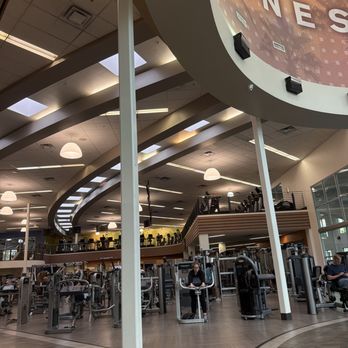 LA Fitness - Lobby - Gyms Near Me - Irvine, California LA Fitness - Lobby - Gyms Near Me - Irvine, California