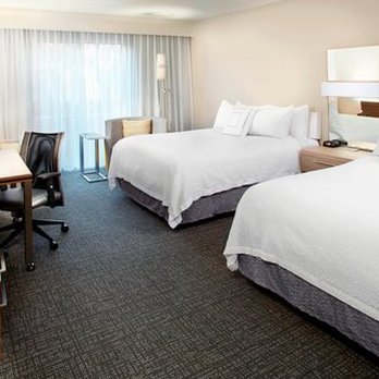 Courtyard by Marriott Lansing - Hotels Near Me - Lansing, Michigan
