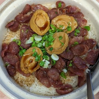 Clay Pot Cafe - Medium claypot - Cantonese Near Me - Boston, Massachusetts