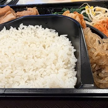 Bibimbox Korean Kitchen & Wings - I had the bento box meal with chicken, rice (wish I had tried fried rice but it is an option), and other sides. - Korean Near Me - Jacksonville, Florida