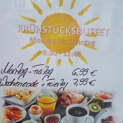 Eiscafé un Angelo - Täglich Frühstück