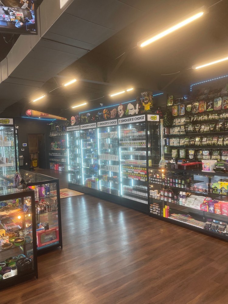 SMOKER’S CHOICE Updated September 2024 405 S Providence Rd