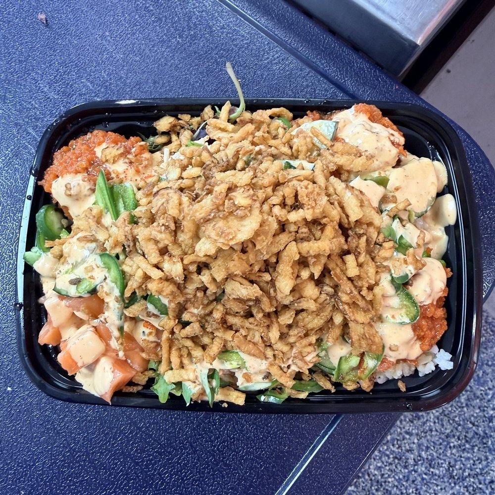 PokiTomik - spicy tuna bowl - Poke Near Me - Valley Glen, California PokiTomik - spicy tuna bowl - Poke Near Me - Valley Glen, California