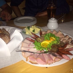 Pensjonat Karkonoski Spa - Kalte Platte mit Brot für den kleinen Hunger am späten Abend