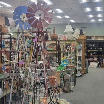Millies Vintage Resale - Inside the store. - Antiques Near Me - Albany, Oregon Millies Vintage Resale - Inside the store. - Antiques Near Me - Albany, Oregon
