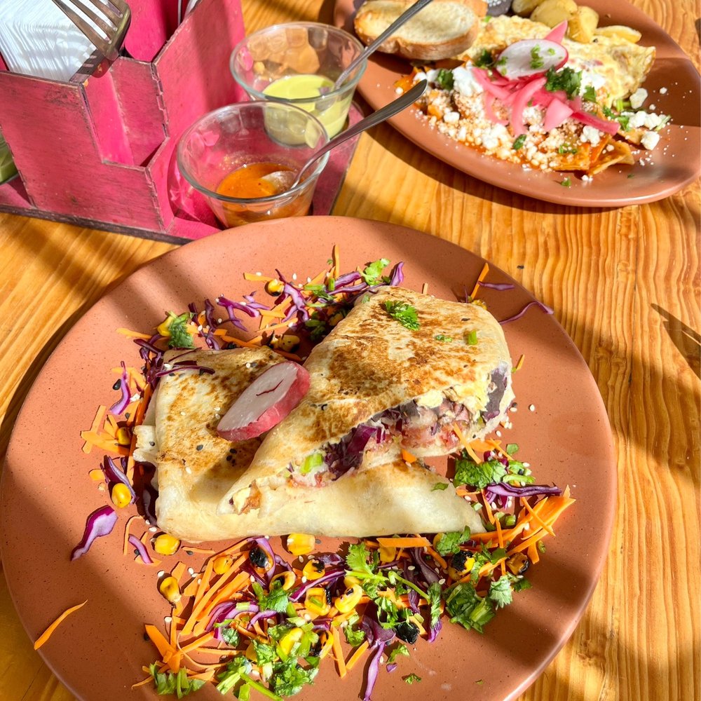 MACARENO - The breakfast burrito, with bacon, sauce on the side. - Mexican Near Me - Puerto Vallarta, JAL MACARENO - The breakfast burrito, with bacon, sauce on the side. - Mexican Near Me - Puerto Vallarta, JAL