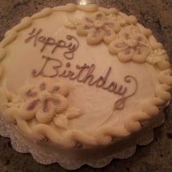 Dollys' Sweet Tooth - Vegan gluten free birthday cake!