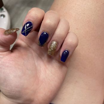 Savvy Nails and Spa - Nail Salons Near Me - Seattle, Washington Savvy Nails and Spa - Nail Salons Near Me - Seattle, Washington